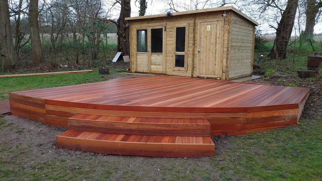 King's Langley, hardwood decking