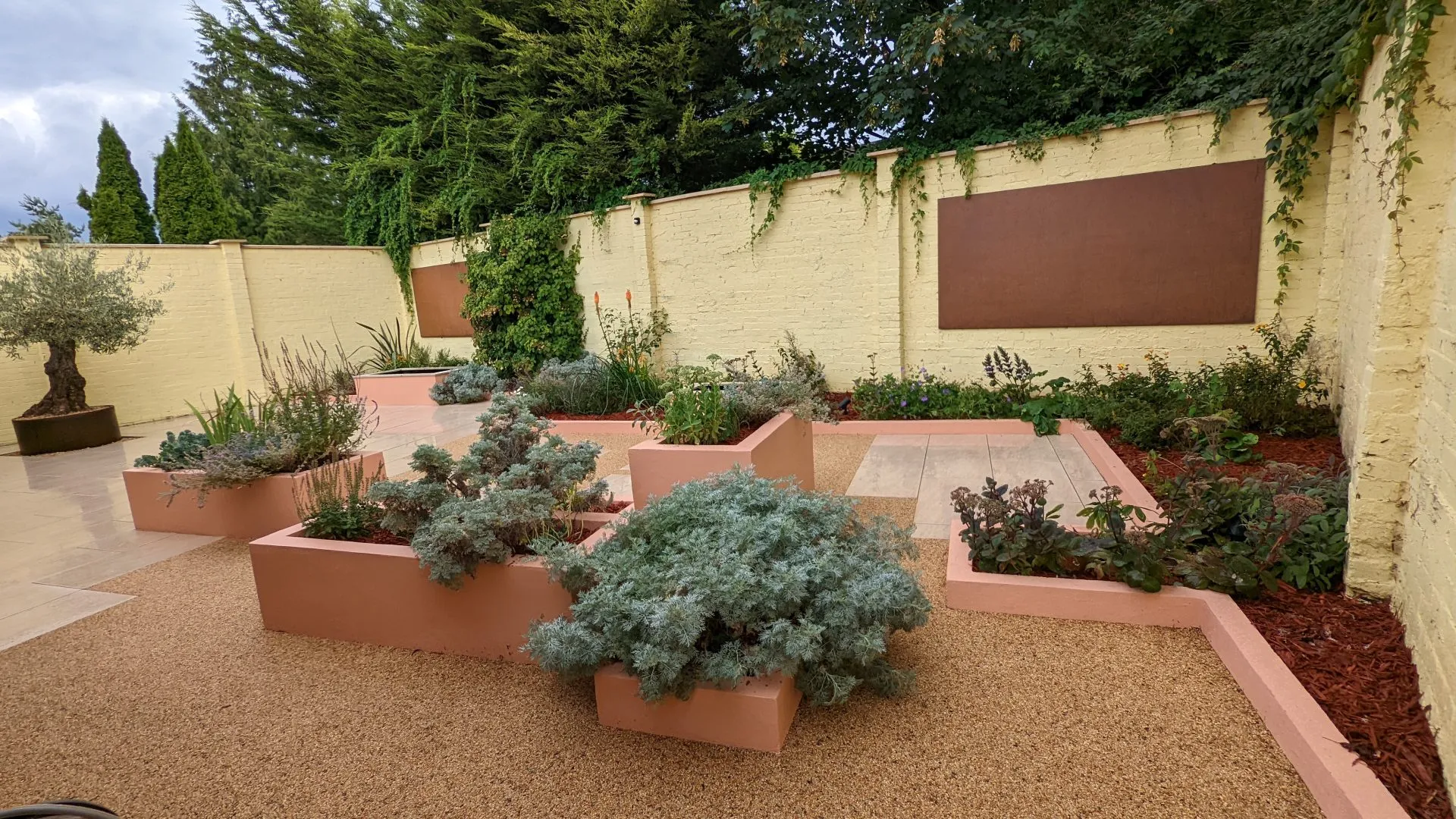 Home Park Gardens & Landscaping